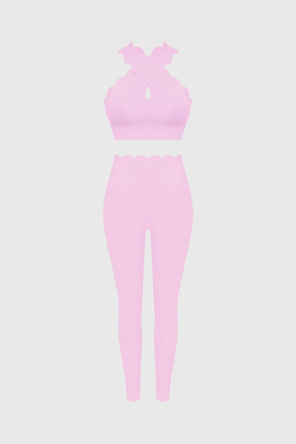 Wiskii Crisscross Bra & High-Waist Scallop Scrunch Legging