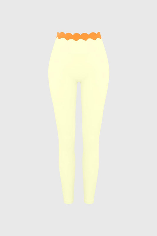 Scallop Contrast Scrunch Legging