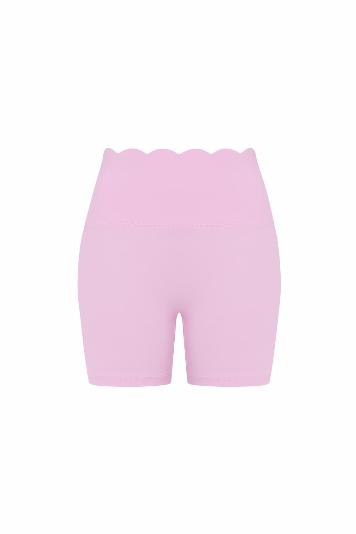High-Waist Scallop Scrunch Short