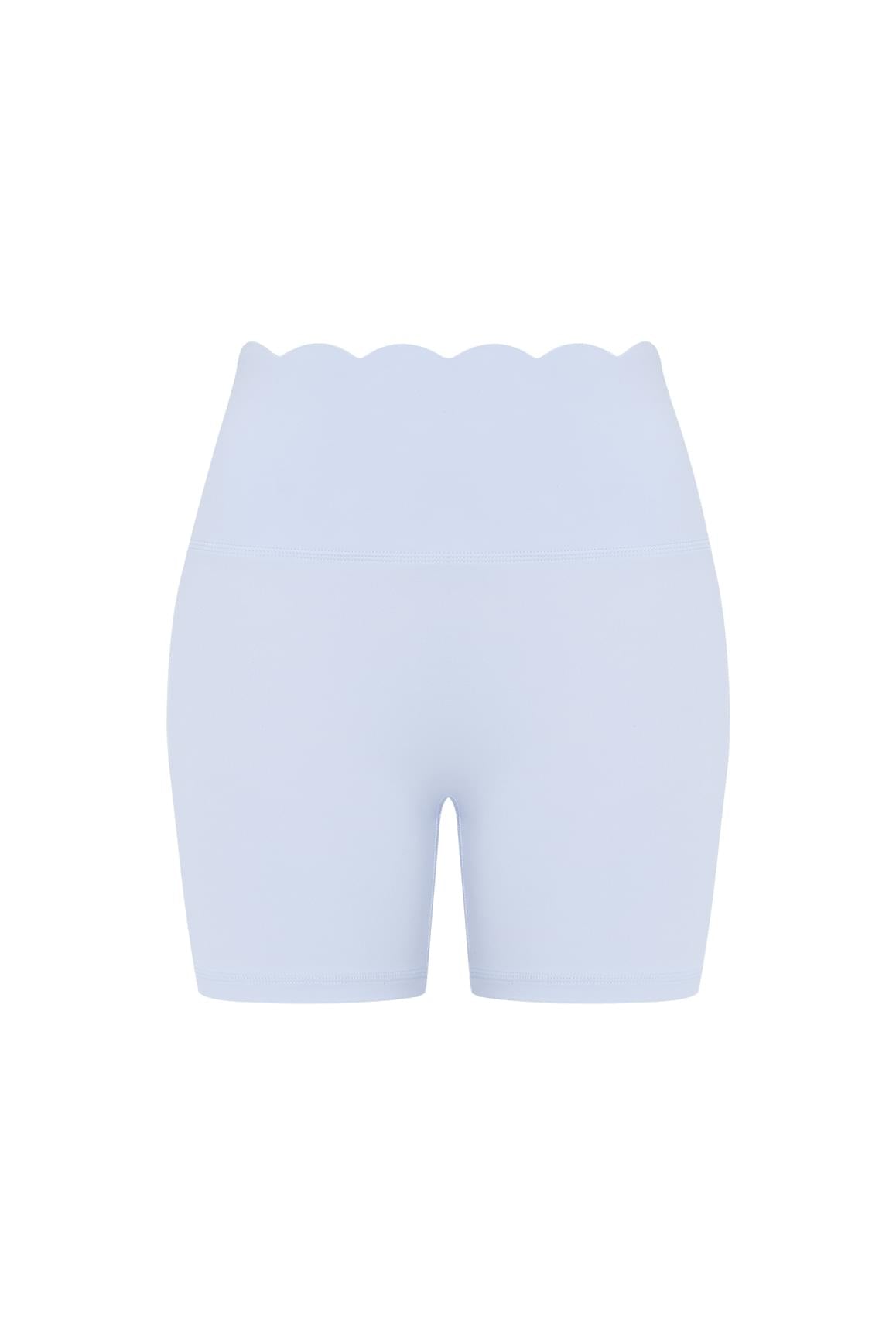 High-Waist Scallop Scrunch Short
