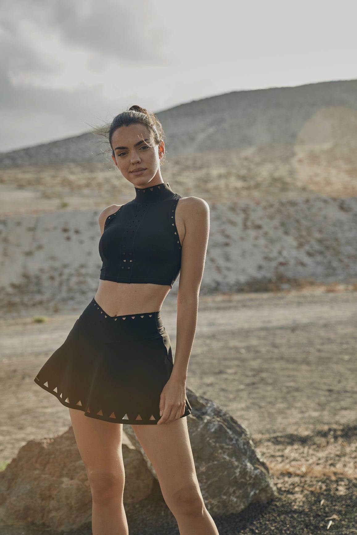 High Neck Laser Cut Leisure Bra & V-waist Laser Cut Tennis Skirt