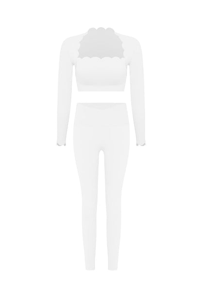 Scallop Cropped Long Sleeve Top & V-waist Yoga Legging