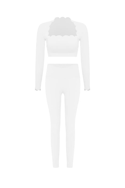Scallop Cropped Long Sleeve Top & V-waist Yoga Legging