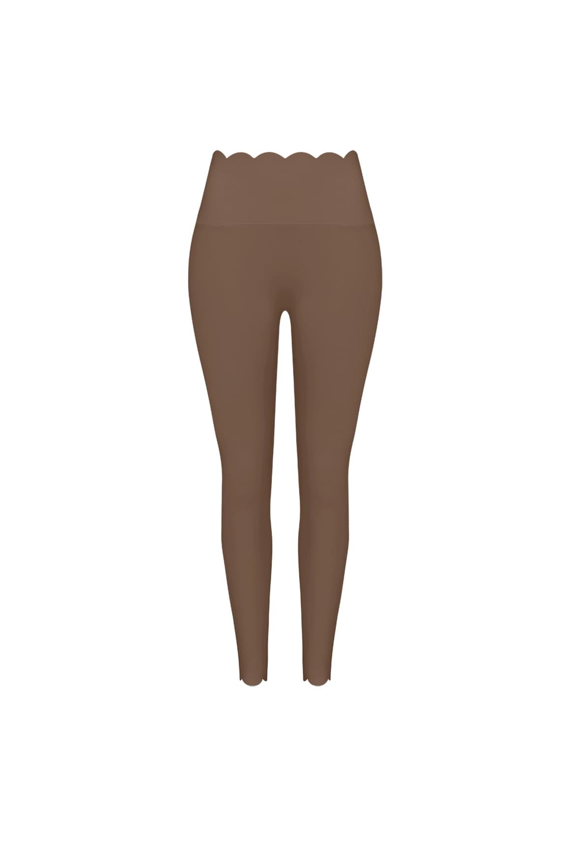 High-Waist Scallop Scrunch Legging