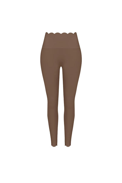 High-Waist Scallop Scrunch Legging