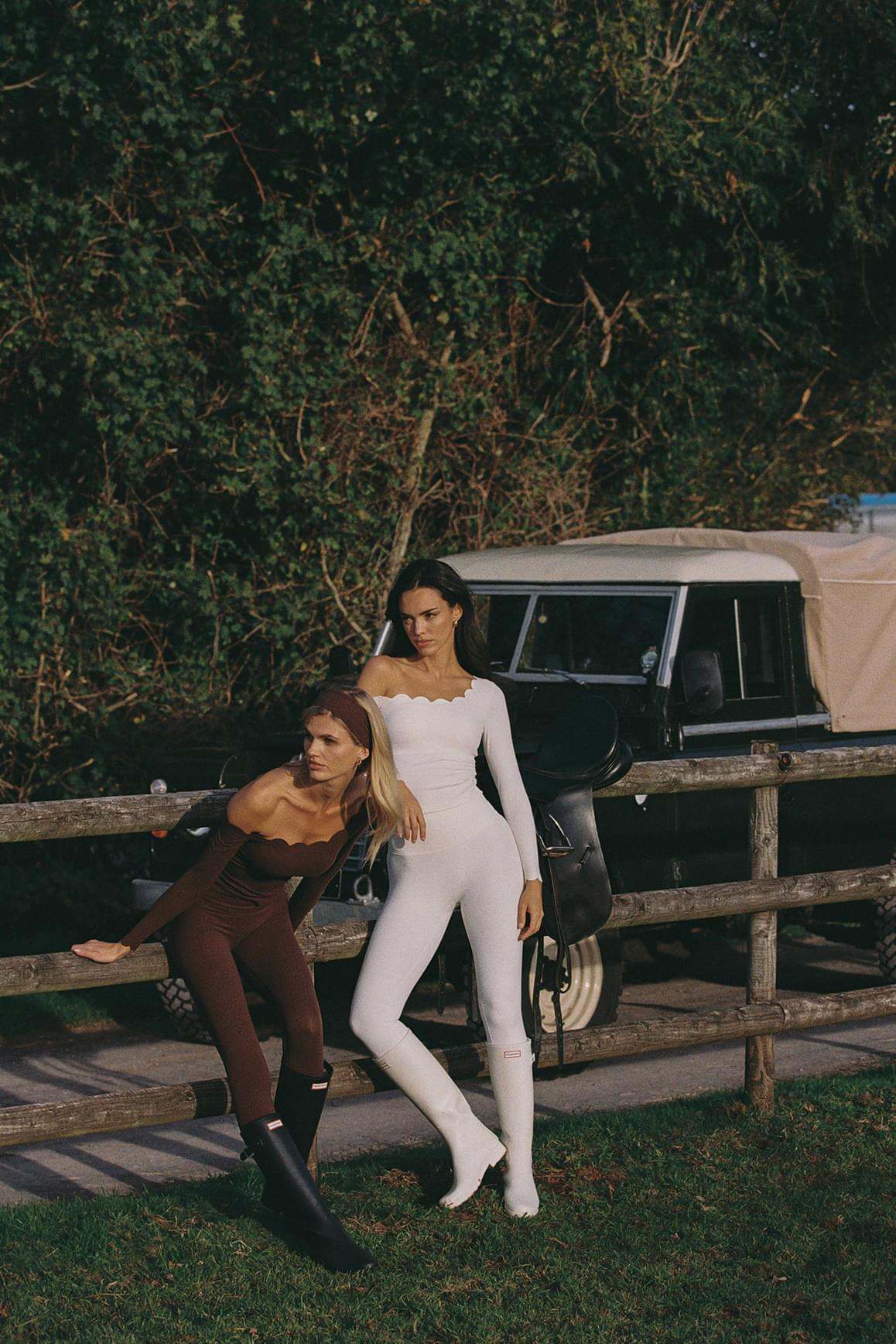 High-Waist Scallop Scrunch Legging